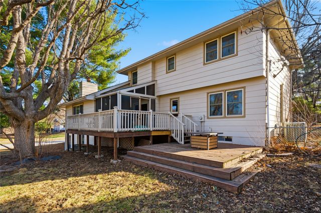 1016 45th Street, West Des Moines, IA 50266