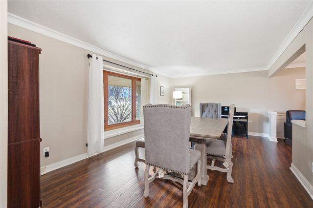 1016 45th Street, West Des Moines, IA 50266