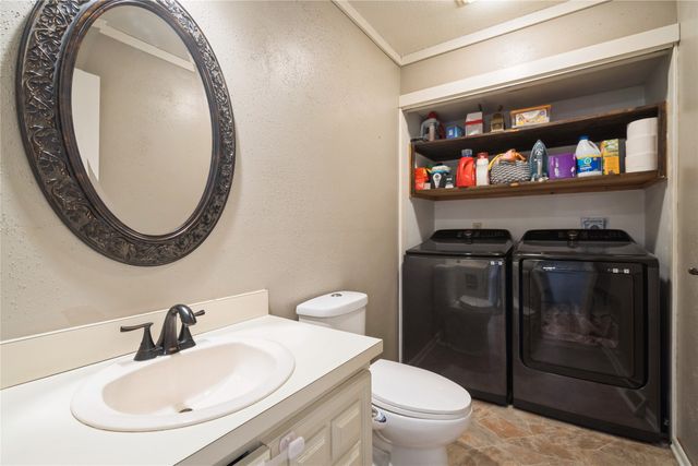 1016 45th Street, West Des Moines, IA 50266