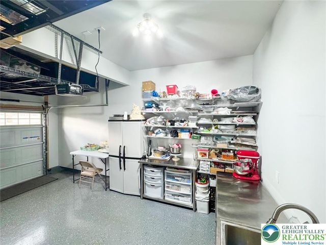 1391 Caspian Street, Allentown City, PA 18104