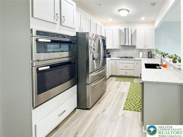 1391 Caspian Street, Allentown City, PA 18104