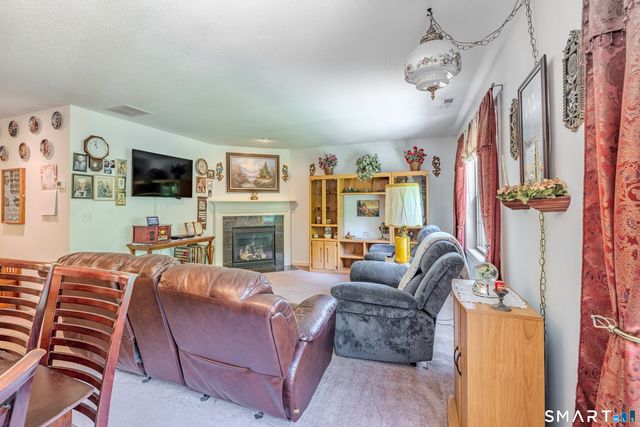 4 Aspen Place, Windham, CT 06226