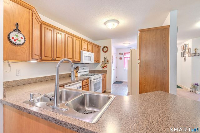 4 Aspen Place, Windham, CT 06226