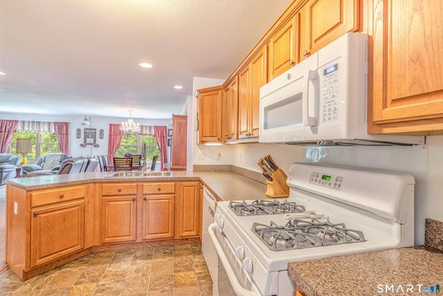 4 Aspen Place, Windham, CT 06226