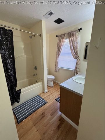 30 Left Hand Fork Road, Marmet, WV 25315