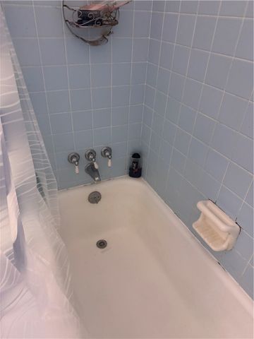 131 N Lamont St, Aransas Pass, TX 78336