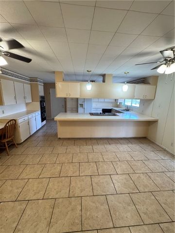 131 N Lamont St, Aransas Pass, TX 78336