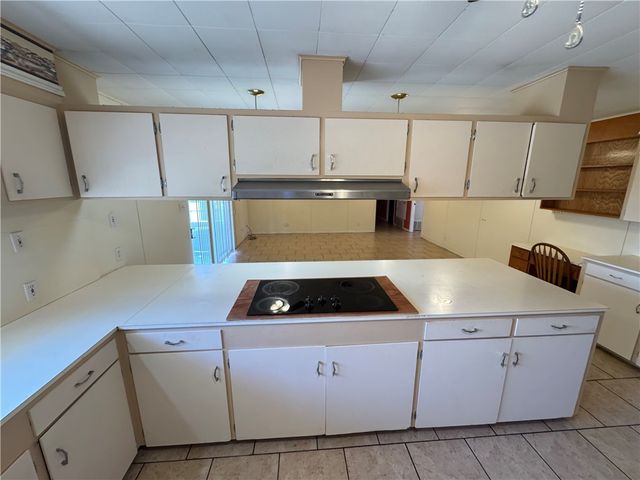 131 N Lamont St, Aransas Pass, TX 78336