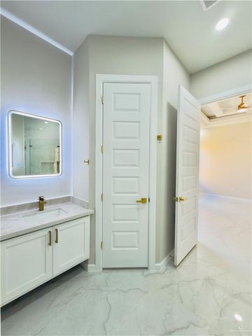 2409 E Tamarindo Avenue, Hidalgo, TX 78557