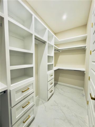 2409 E Tamarindo Avenue, Hidalgo, TX 78557