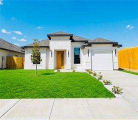 2409 E Tamarindo Avenue, Hidalgo, TX 78557