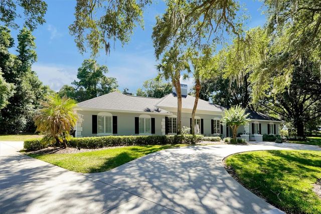 44 LAKE ELOISE COURT, Winter Haven, FL 33884