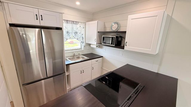 1114 Lake Terrace 205, Boynton Beach, FL 33426