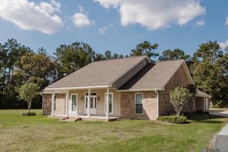 29581 Wimberly Ln, Livingston, LA 70754