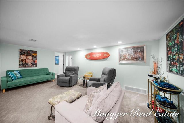 611 71st Street, Grand Rapids, MI 49548