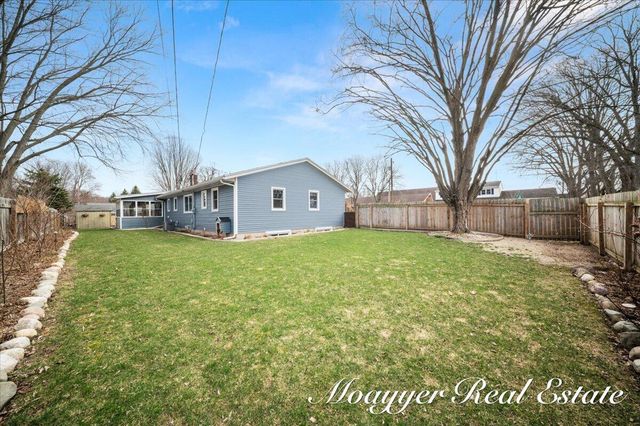 611 71st Street, Grand Rapids, MI 49548