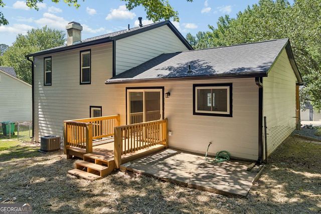 708 Greenhedge Drive, Stone Mountain, GA 30088
