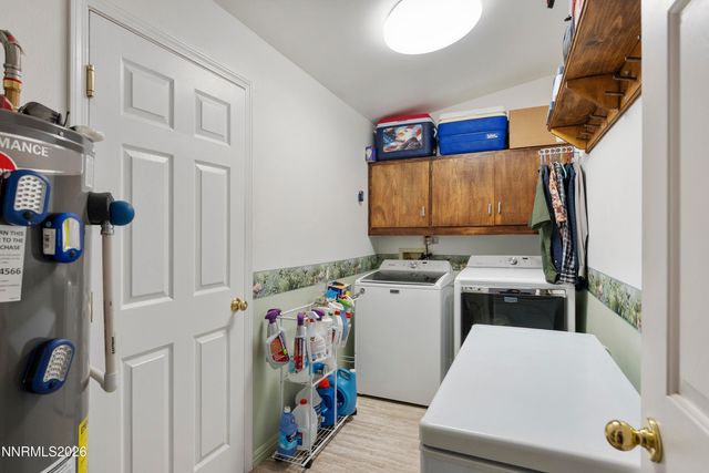 2561 Woodcrest Lane, Carson City, NV 89701