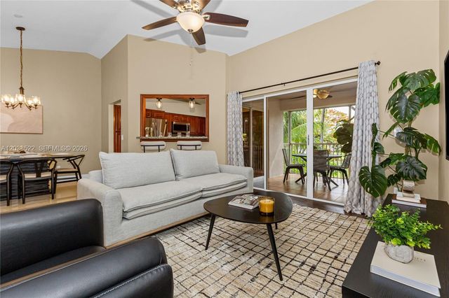 9237 NW 9th Place 9257, Plantation, FL 33324