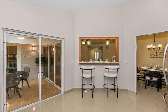 9237 NW 9th Place 9257, Plantation, FL 33324