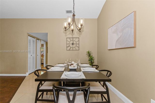 9237 NW 9th Place 9257, Plantation, FL 33324