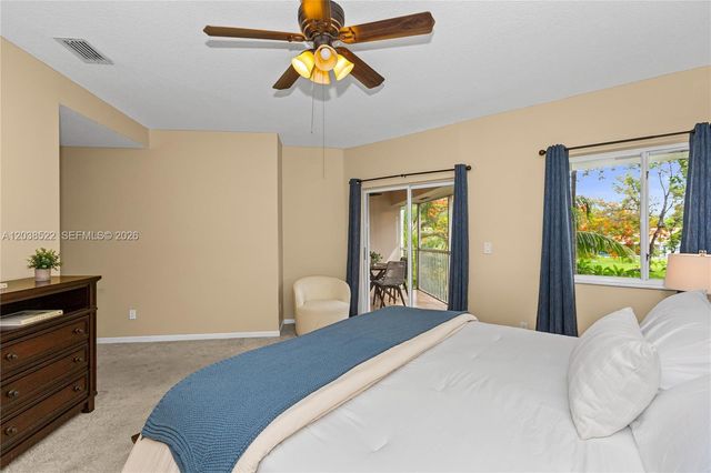 9237 NW 9th Place 9257, Plantation, FL 33324