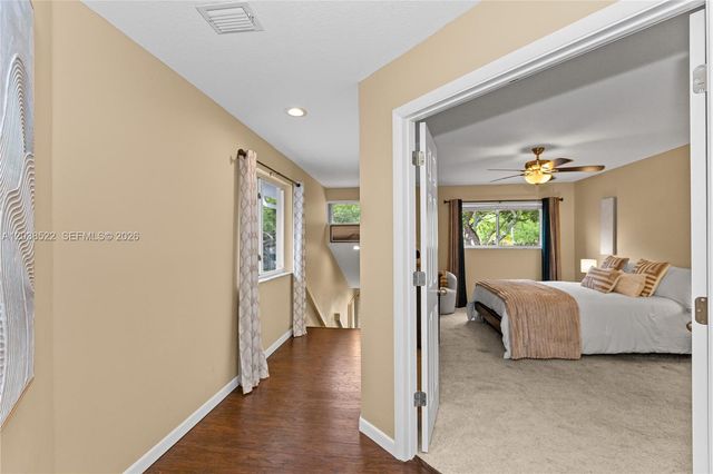 9237 NW 9th Place 9257, Plantation, FL 33324