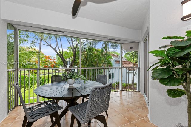 9237 NW 9th Place 9257, Plantation, FL 33324