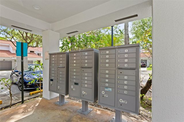 9237 NW 9th Place 9257, Plantation, FL 33324