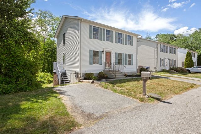 210 Morris St, Cumberland, RI 02864