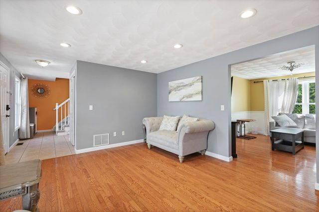 210 Morris St, Cumberland, RI 02864