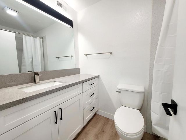 31200 Landau Boulevard 305, Cathedral City, CA 92234