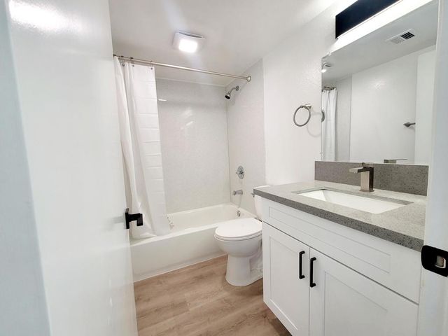 31200 Landau Boulevard 305, Cathedral City, CA 92234