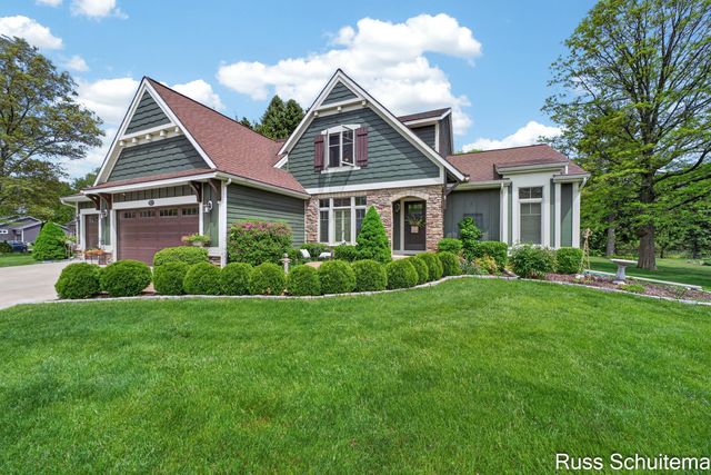 3924 Harbor Breeze Drive, Norton Shores City, MI 49441