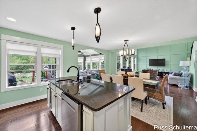 3924 Harbor Breeze Drive, Norton Shores City, MI 49441