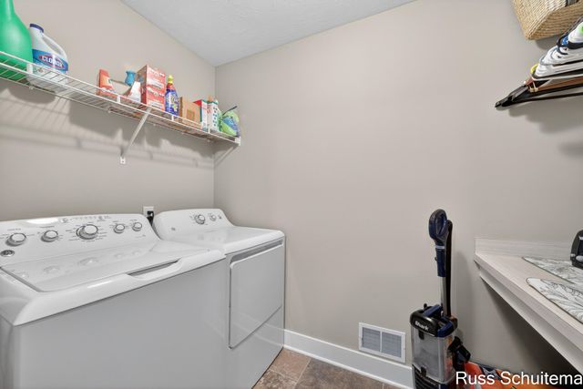 3924 Harbor Breeze Drive, Norton Shores City, MI 49441