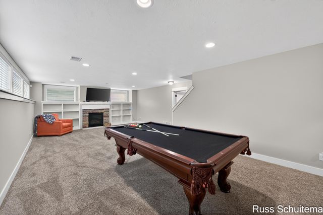 3924 Harbor Breeze Drive, Norton Shores City, MI 49441