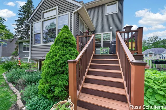 3924 Harbor Breeze Drive, Norton Shores City, MI 49441