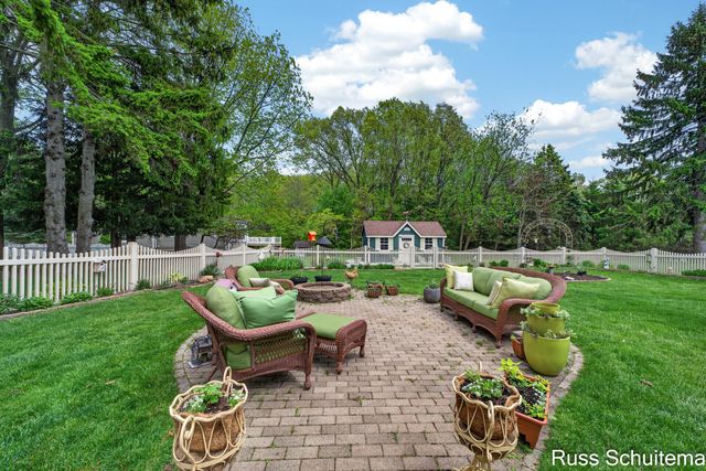 3924 Harbor Breeze Drive, Norton Shores City, MI 49441