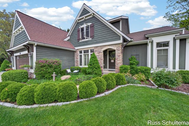 3924 Harbor Breeze Drive, Norton Shores City, MI 49441