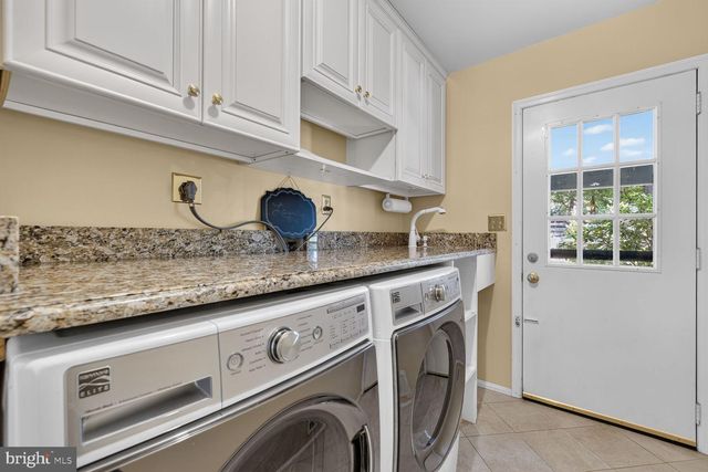 10 TREWORTHY RD, Gaithersburg, MD 20878
