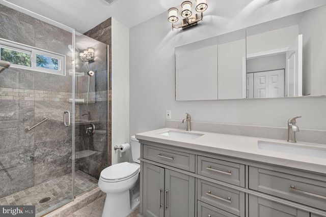 10 TREWORTHY RD, Gaithersburg, MD 20878