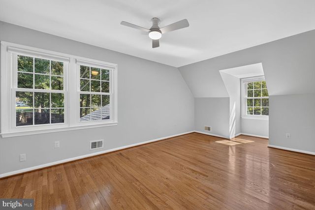 10 TREWORTHY RD, Gaithersburg, MD 20878