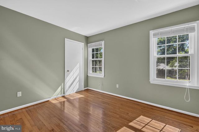 10 TREWORTHY RD, Gaithersburg, MD 20878