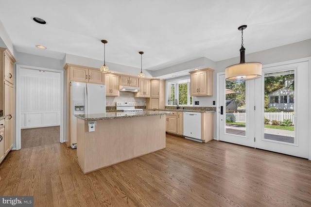 10 TREWORTHY RD, Gaithersburg, MD 20878