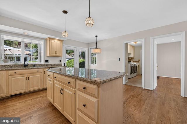 10 TREWORTHY RD, Gaithersburg, MD 20878