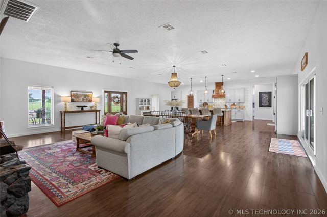 5086 N 427, Pryor, OK 74361