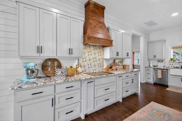 5086 N 427, Pryor, OK 74361