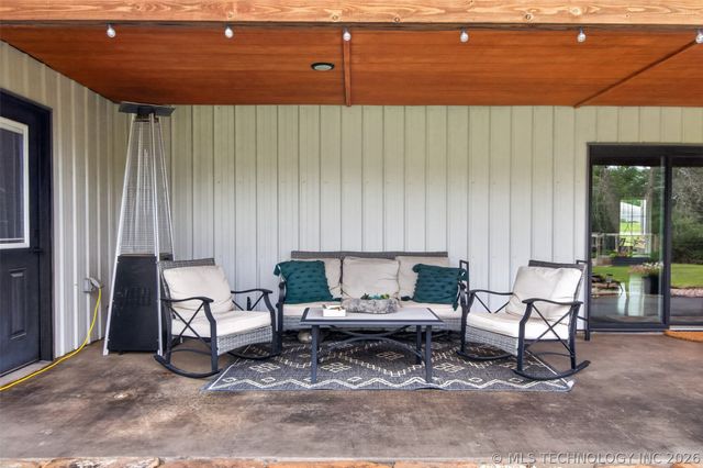 5086 N 427, Pryor, OK 74361