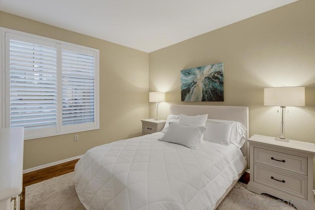 Image 13 of property listing at 18630 Caminito Cantilena 297, San Diego, CA 92128